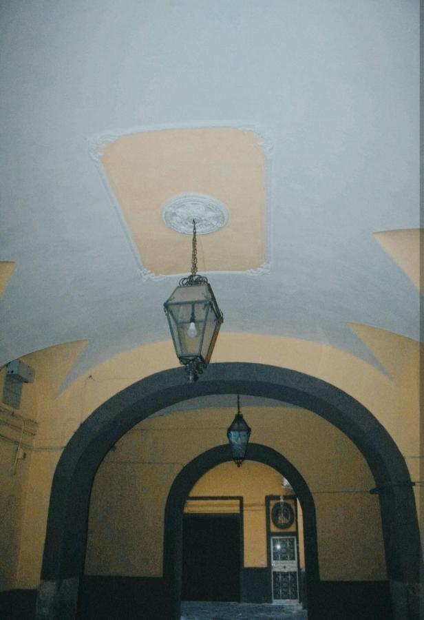 Piccola Maison Nel Centro Di Napoli Exterior foto